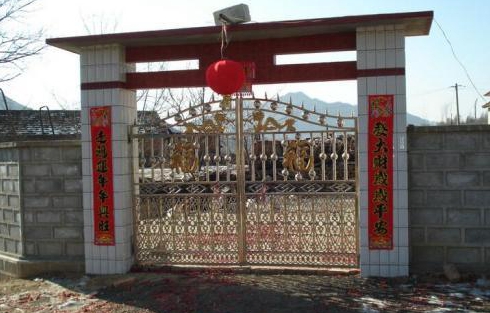 农村安装大门什么时间好
