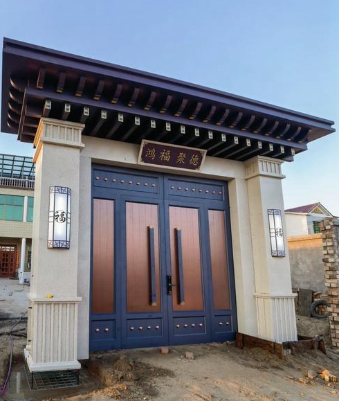 自建房西南向大门适合安装凹形门吗