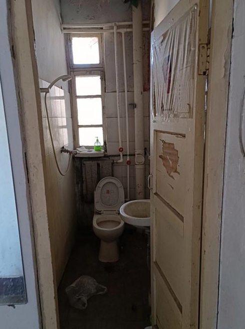装修的老房子不到一个月可以住人吗