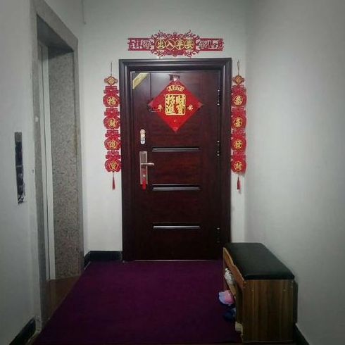 商品房到底以公用大门为朝向还是以自家入户门